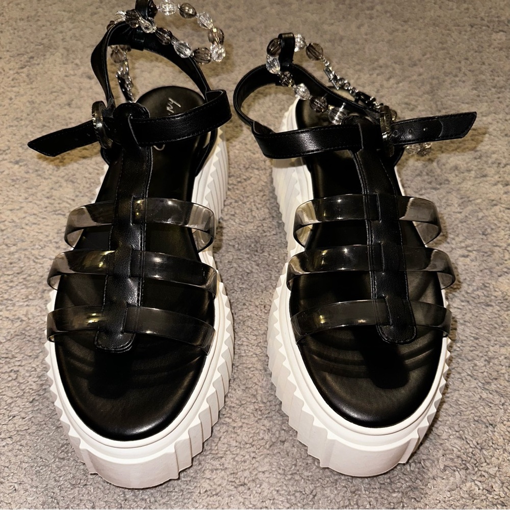 NWOT Sam Edelman Platform Sandals (size 10)